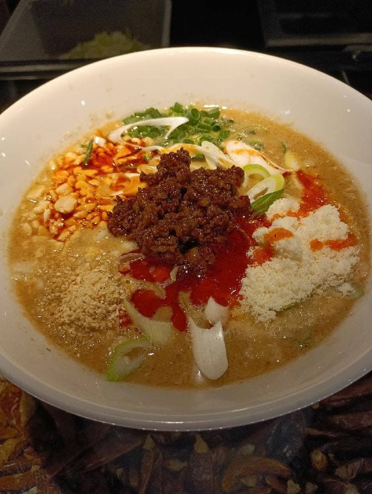 四川担々麺 ななつぼし 新橋店