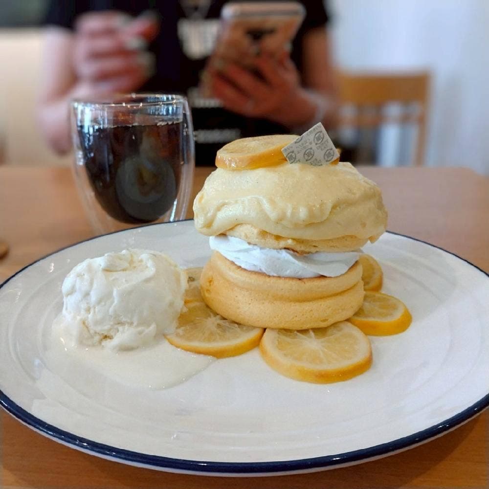 パンケーキカフェ cafeblow 泉佐野店