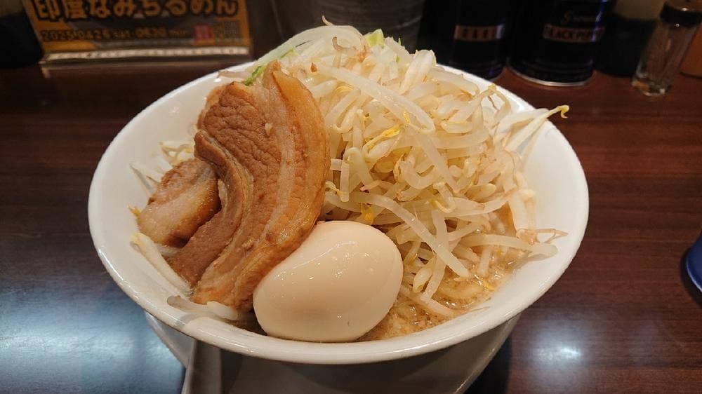 ガツ盛りラーメン みちる屋 松戸店