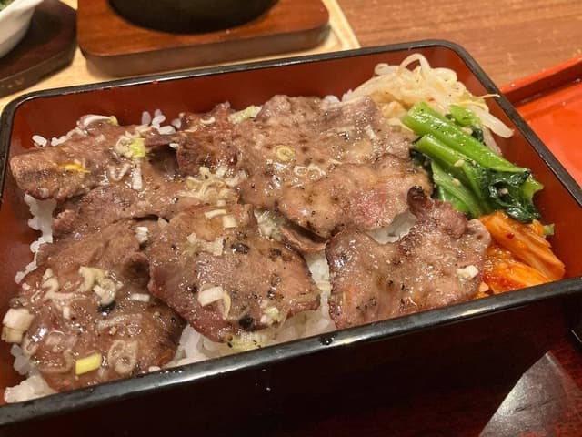 炙り牛たん 万 イオンモール新小松店 - サブ画像2