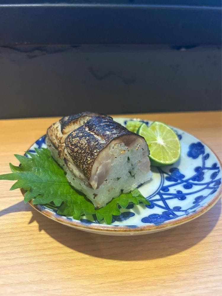 おばんざいBAR 恩返し