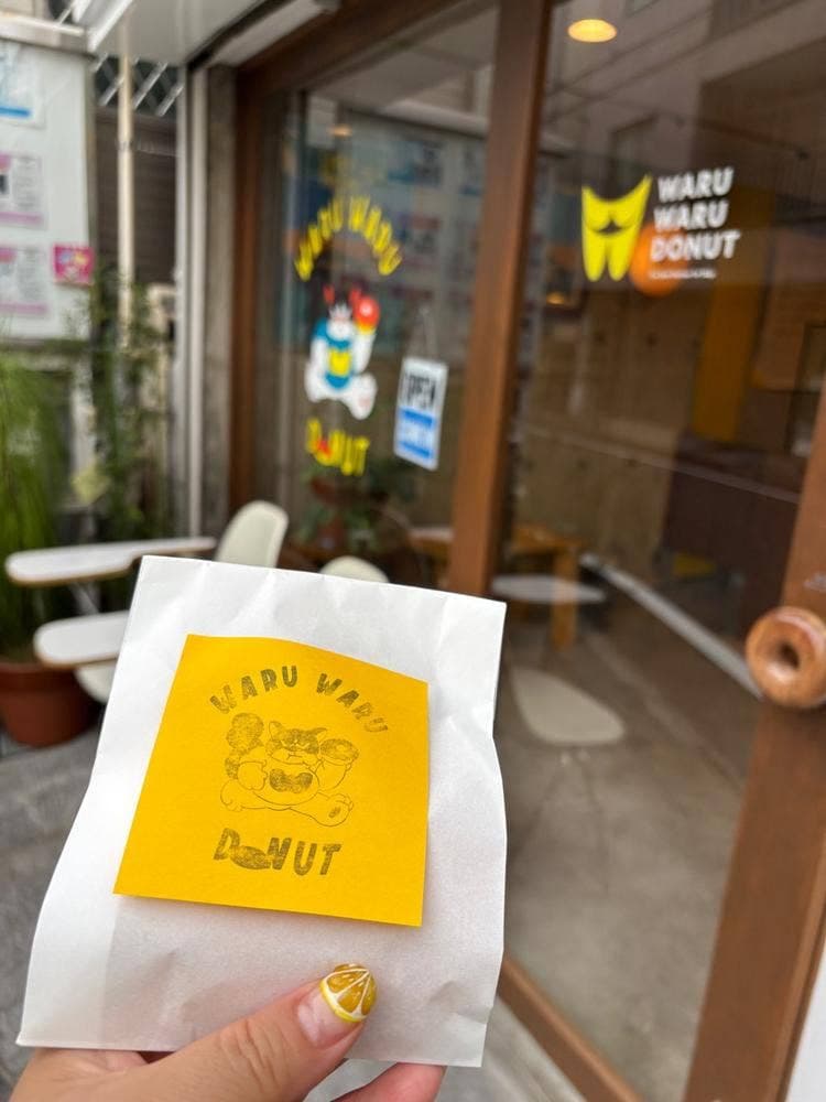 WARU WARU DONUT