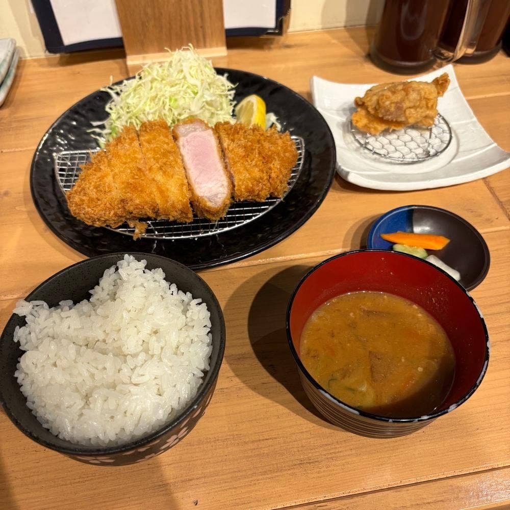 とんかつ さくたろう 神楽坂店