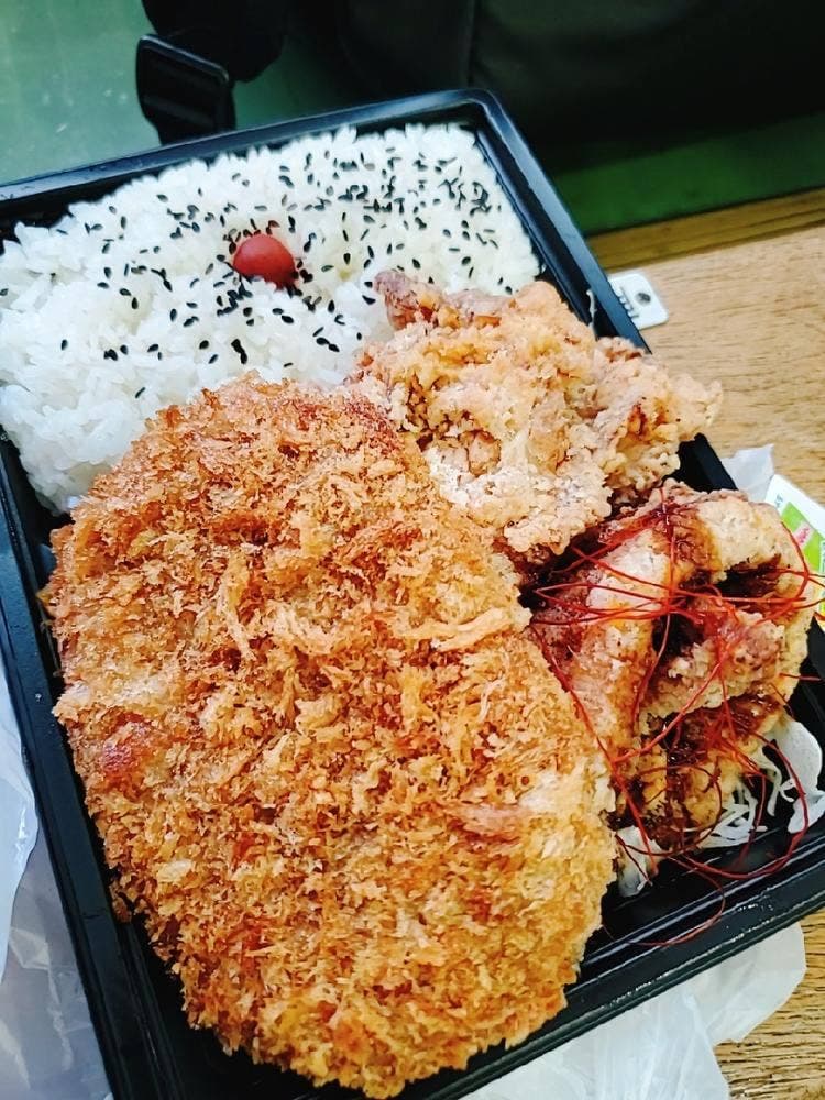 キッチン BUS STOP