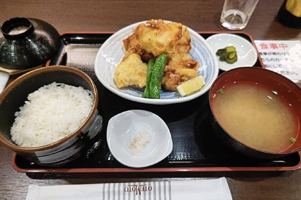 新千歳空港温泉 お食事処