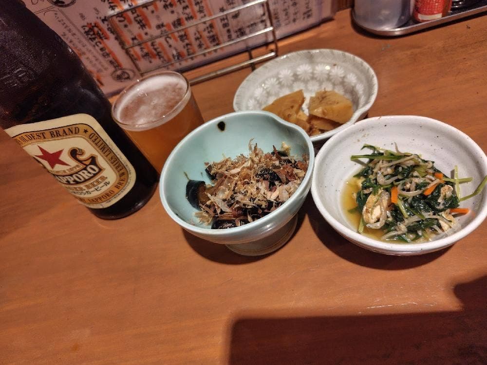 立ち飲み・酒屋 もみじ