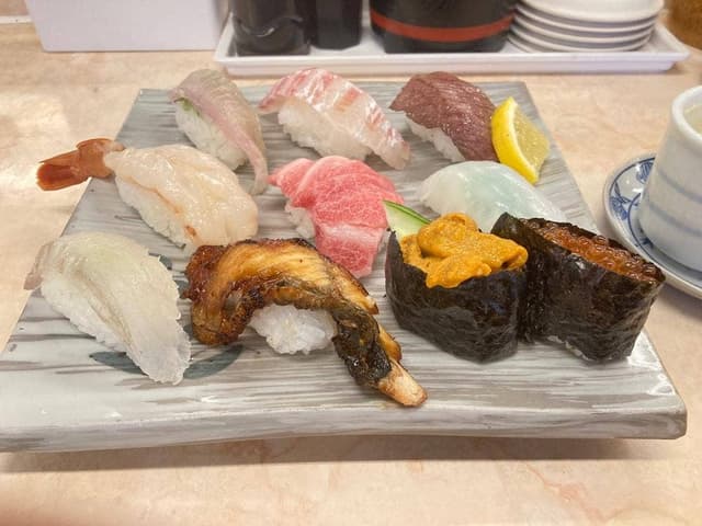 宇兵衛寿司 山手店 - サブ画像1