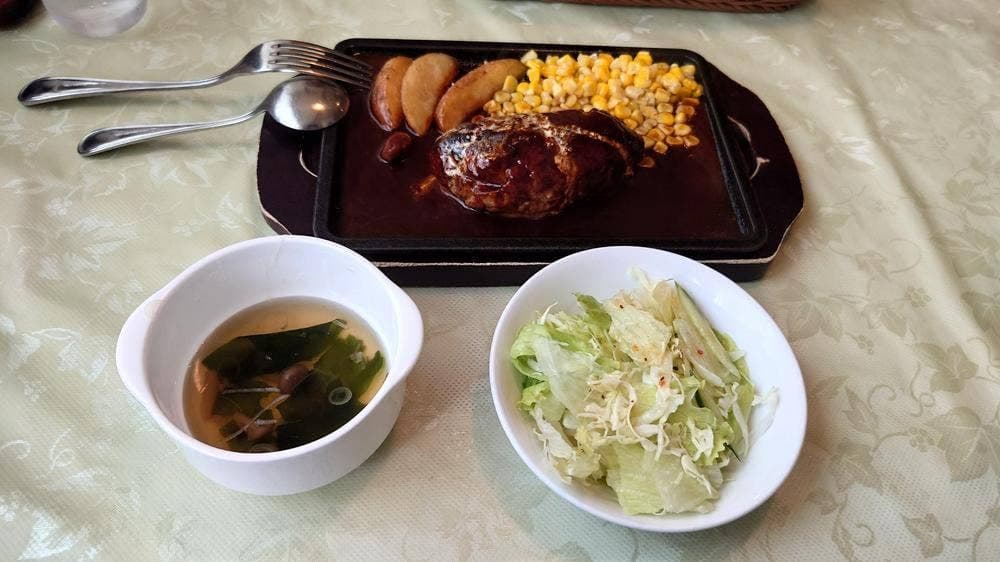 レストラン ティファニー