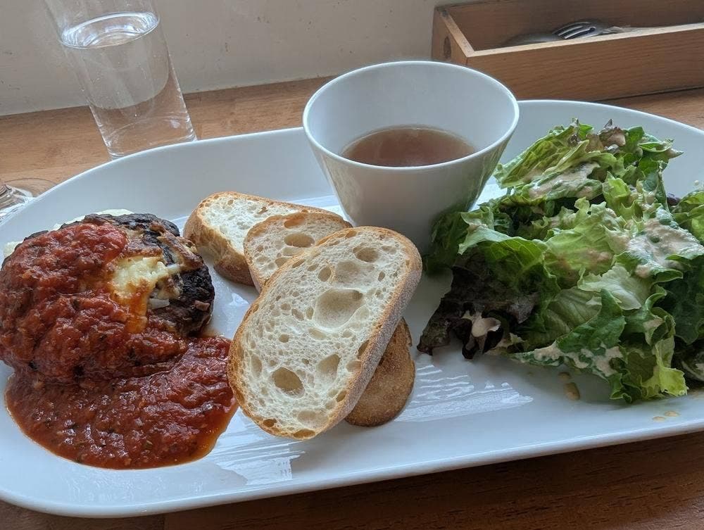 AZ DINING 鷹の台店