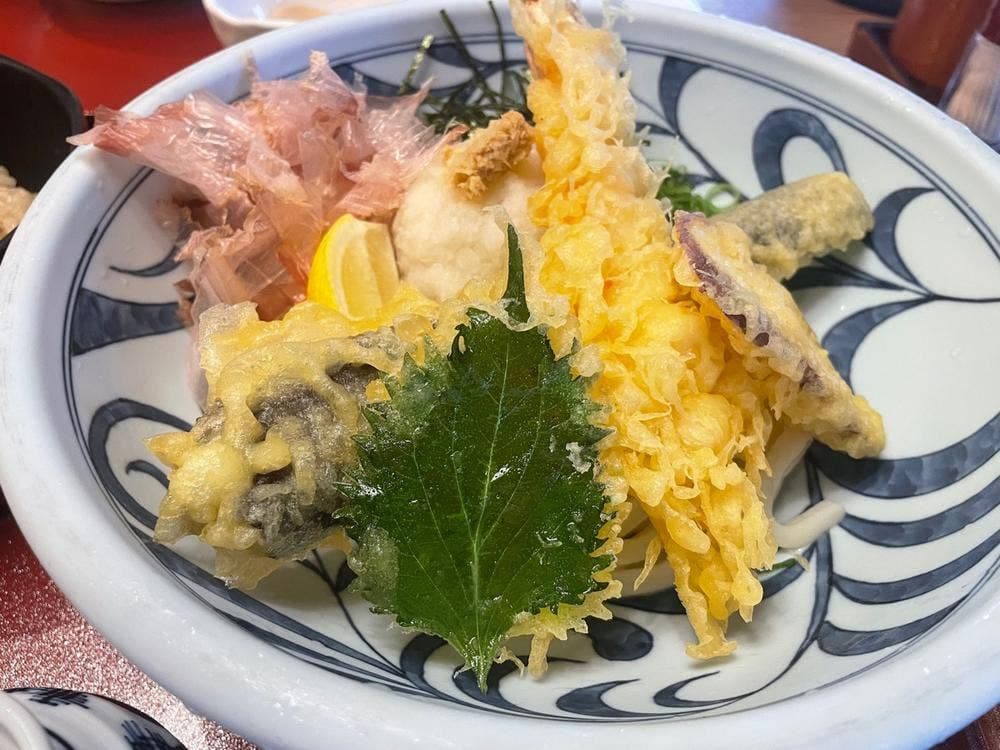 大阪うどん きらく 富田林店