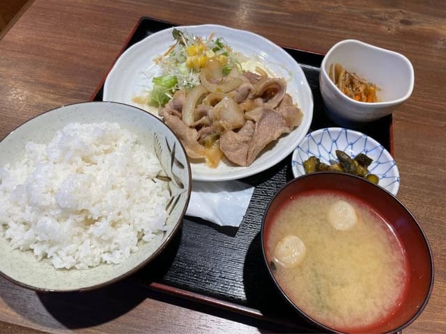 三平酒寮 西口店 - サブ画像3