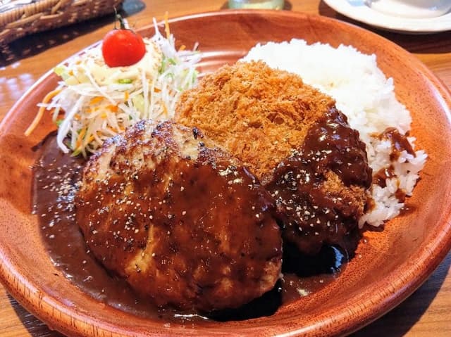 びっくりドンキー 大泉学園店 - サブ画像1