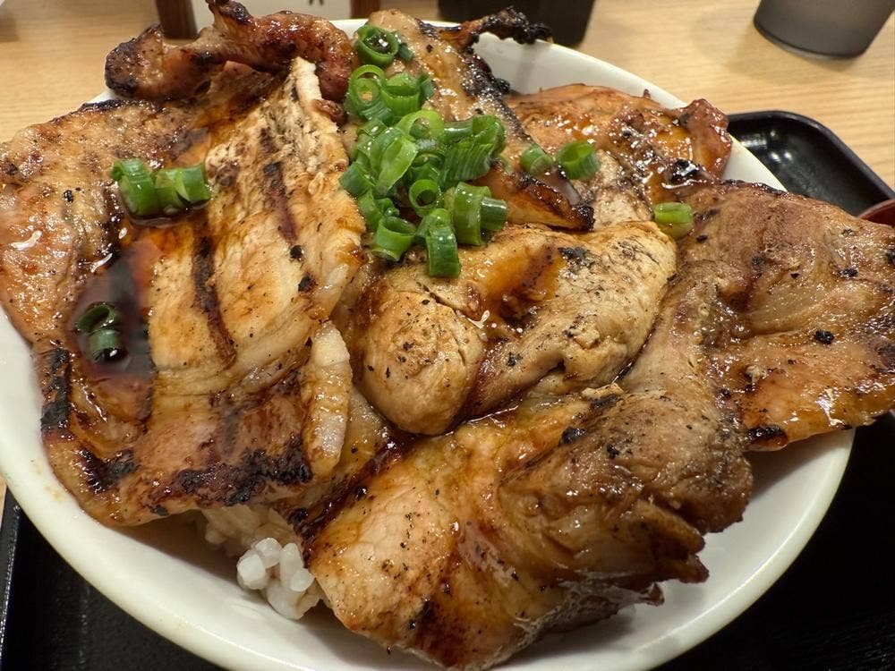 炭火焼き豚丼専門店 豚小家 天神橋店