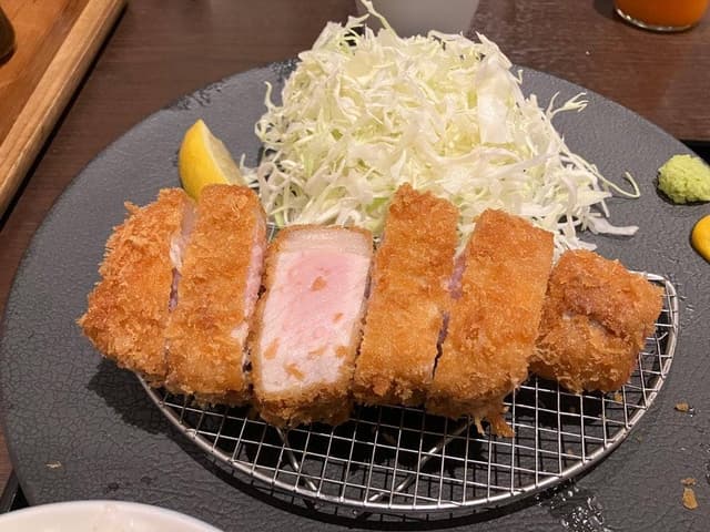 ごちそうとんかつ 豚の恵み - サブ画像1