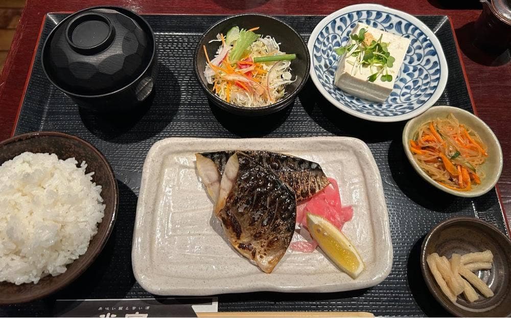 米寅 笹島店