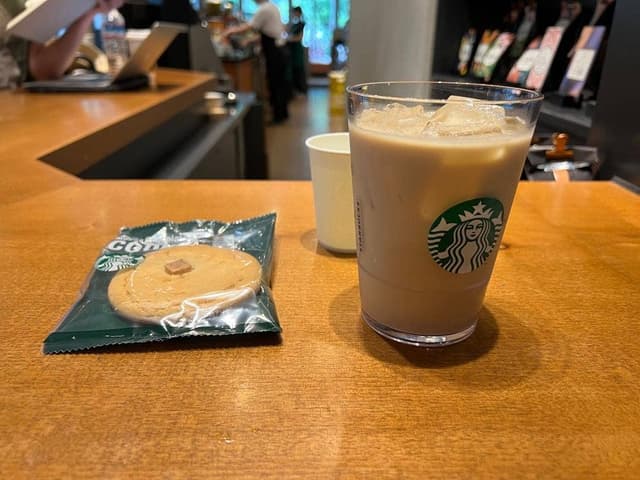 スターバックス コーヒー 飯田橋サクラテラス店 - サブ画像1