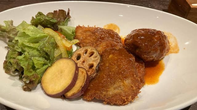 Bistro Oriental クロスゲート金沢 - サブ画像1