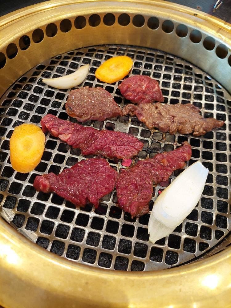 炭火焼肉モランボン菊水店