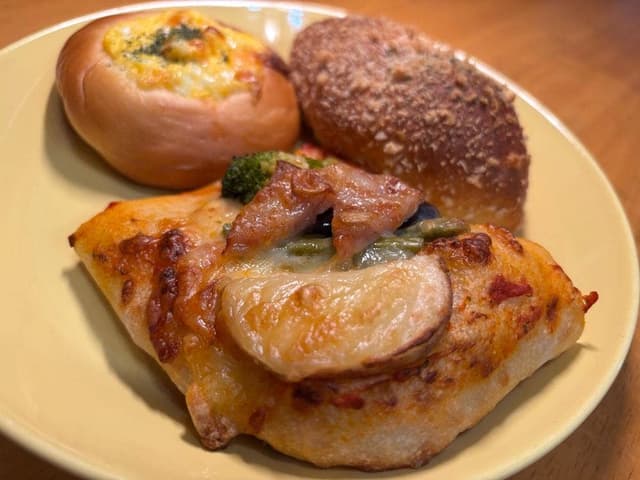 ぶんぶんベーカリー - サブ画像3