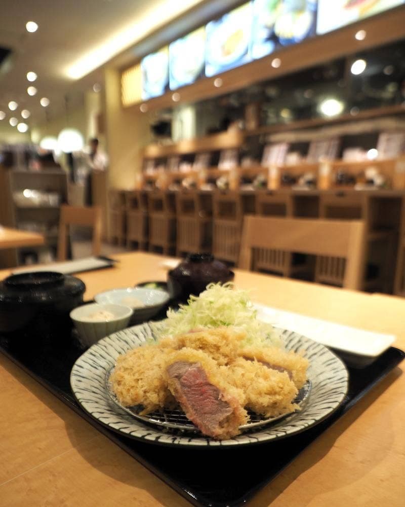 とんかつ わか葉 E・ZO店