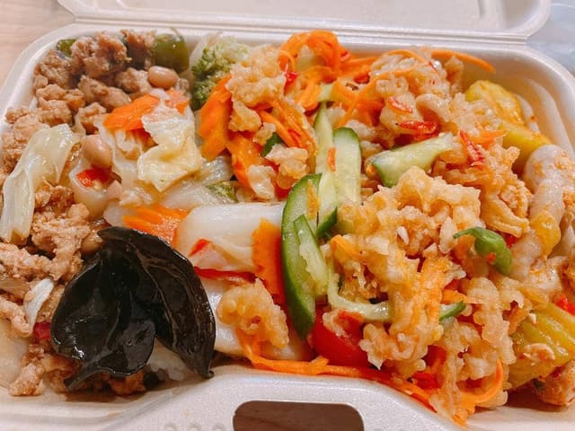 タイ国屋台式料理 スパイスMARKET - サブ画像1