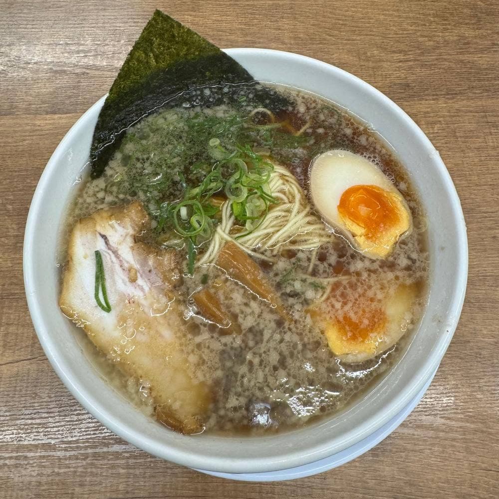 背脂醤油ラーメン まる星 開成店