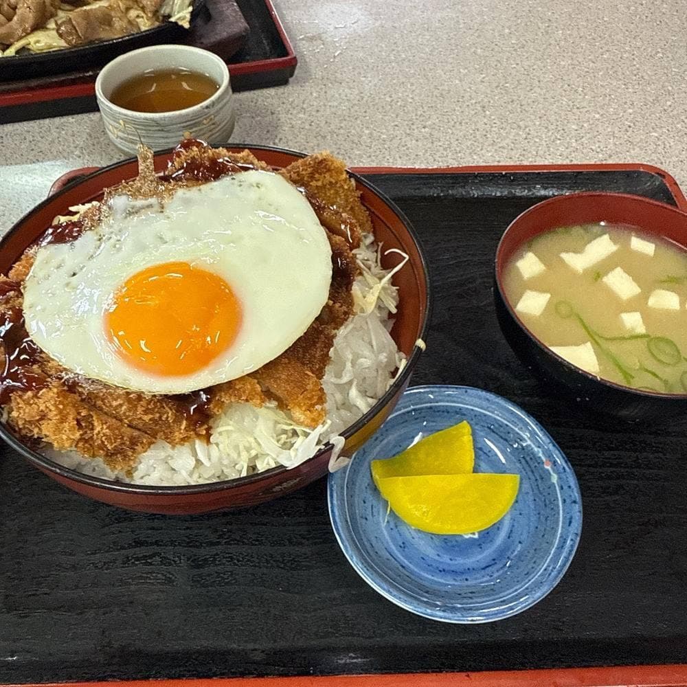 ドライブイン あけみ