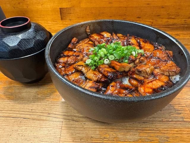 炭焼豚丼 豚野郎 - サブ画像2