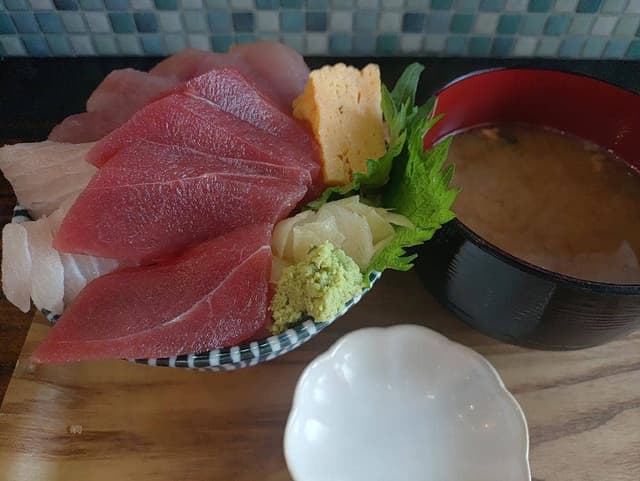 海鮮市場みなと食堂 - サブ画像1