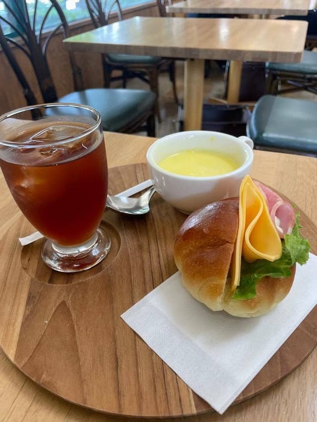 パンとカフェの江戸屋 城北店 - サブ画像2
