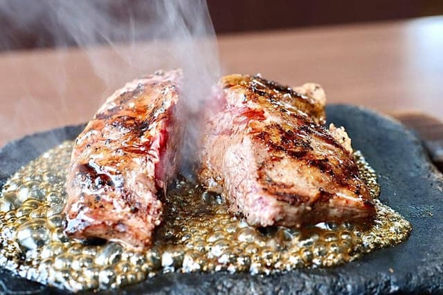 感動の肉と米 みよし店 - サブ画像2