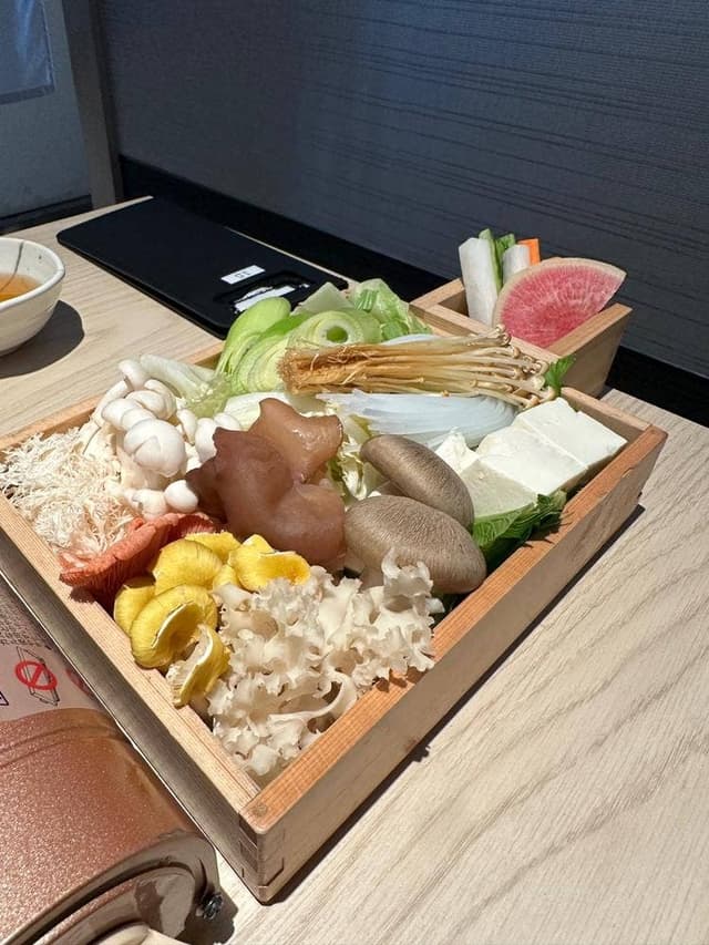銀座しゃぶ輝 銀座駅前 完全個室 すき焼き しゃぶしゃぶ専門店 - サブ画像2