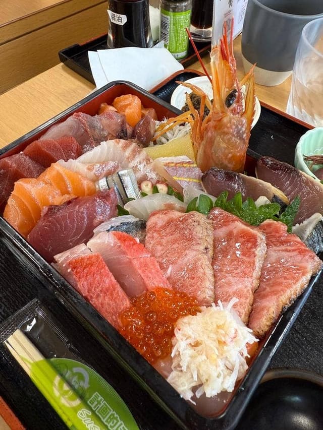 海鮮お食事処 銀蔵 小野原本店 - サブ画像1