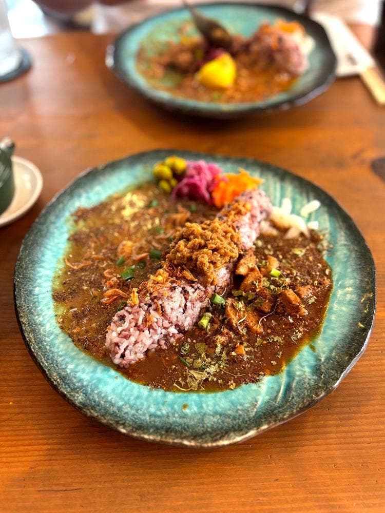 curry hut & petit bistro BAKE