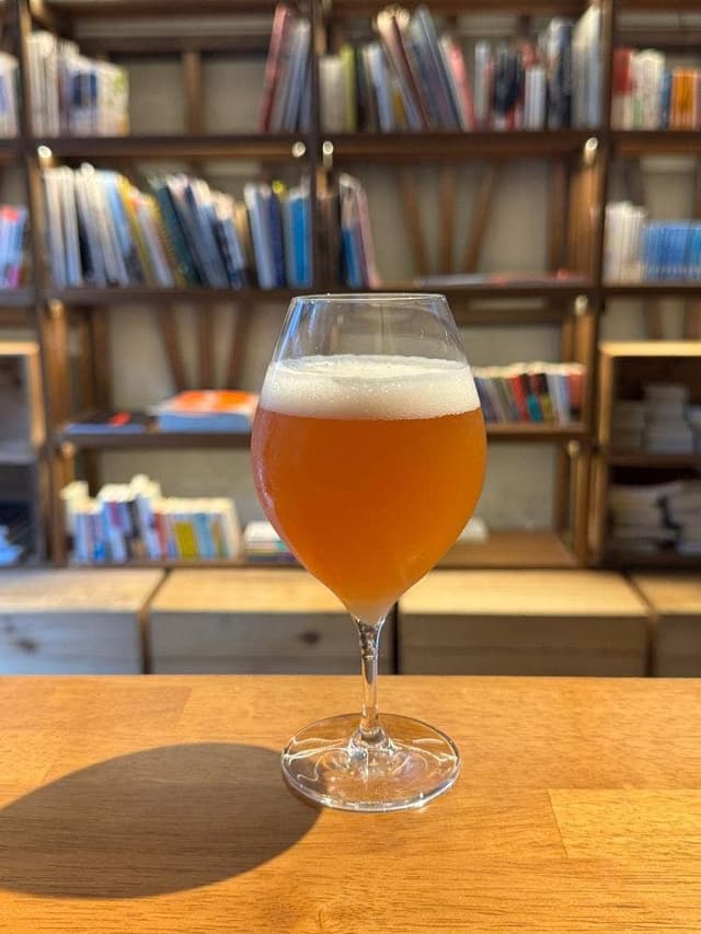 sabo beer bar & bookstore - サブ画像1
