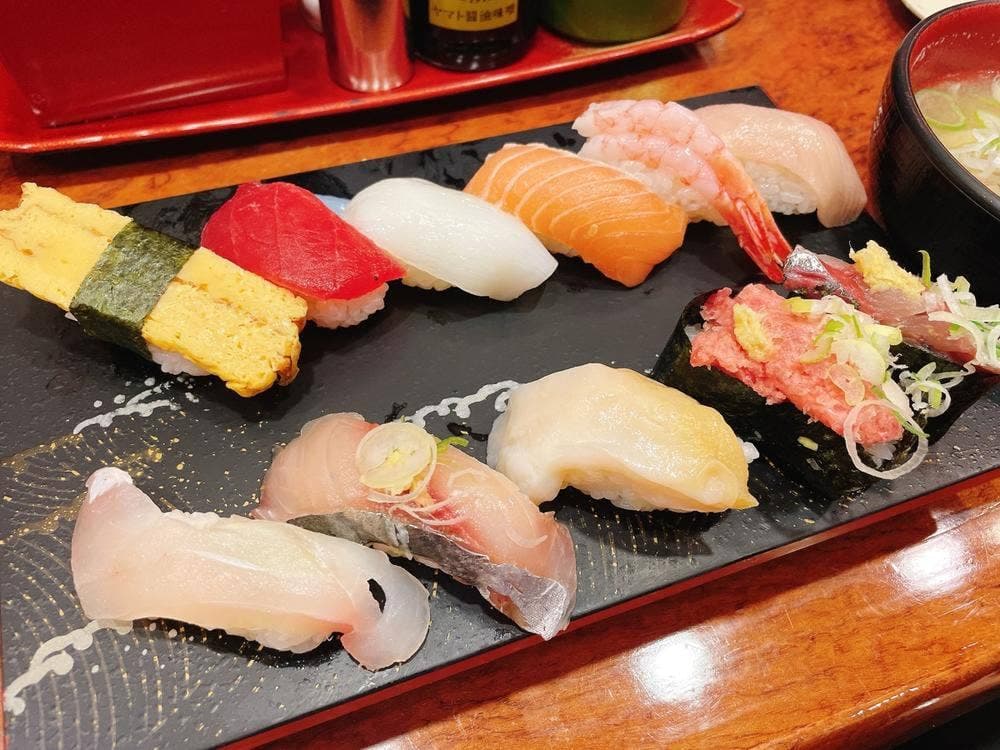 もりもり寿し 近江町店