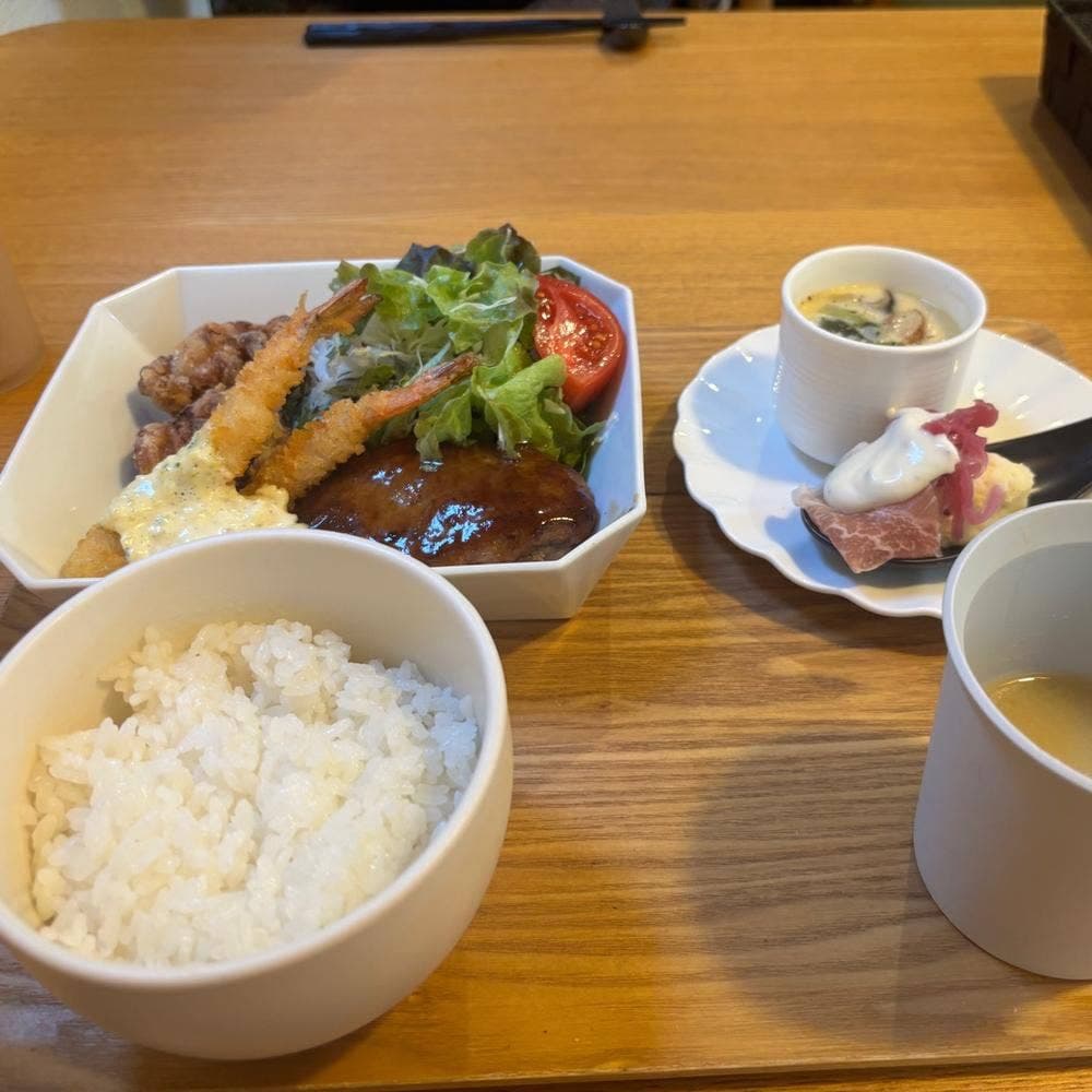 ごはん屋 朔