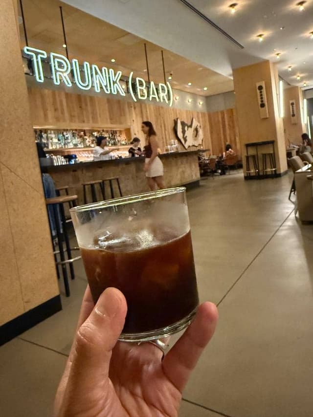 TRUNK LOUNGE - サブ画像1