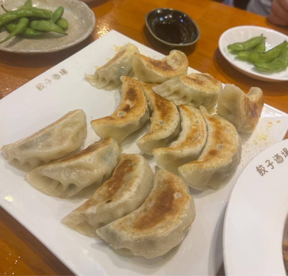 24時間 餃子酒場 新橋店
