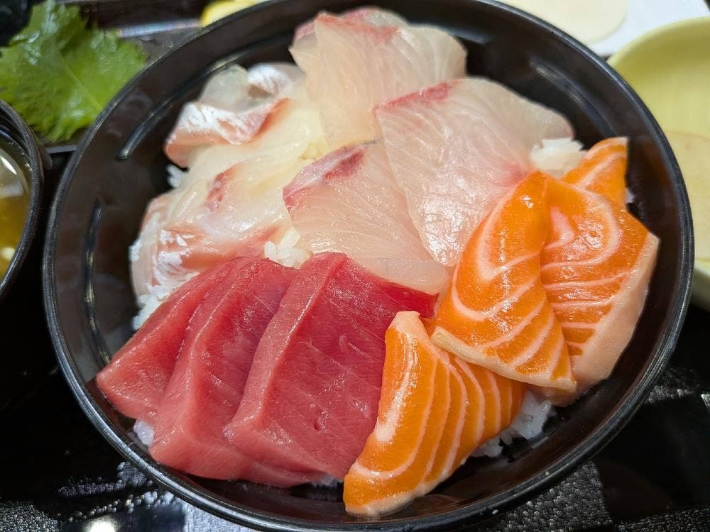 うおざ