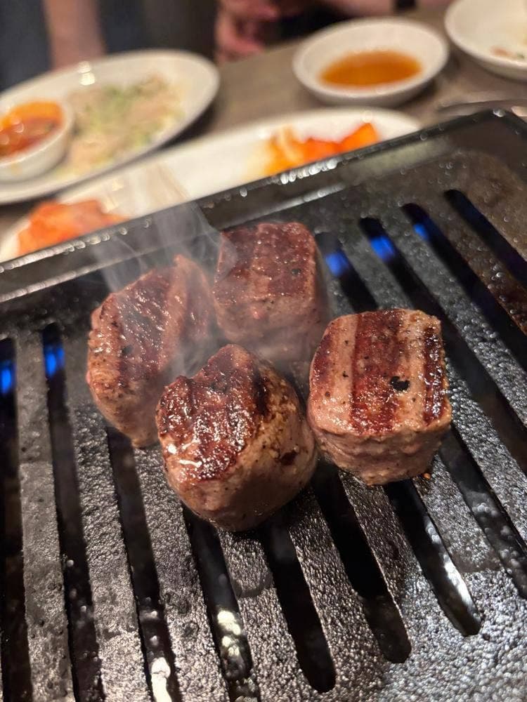 TRATT.USHIGORO 新橋店