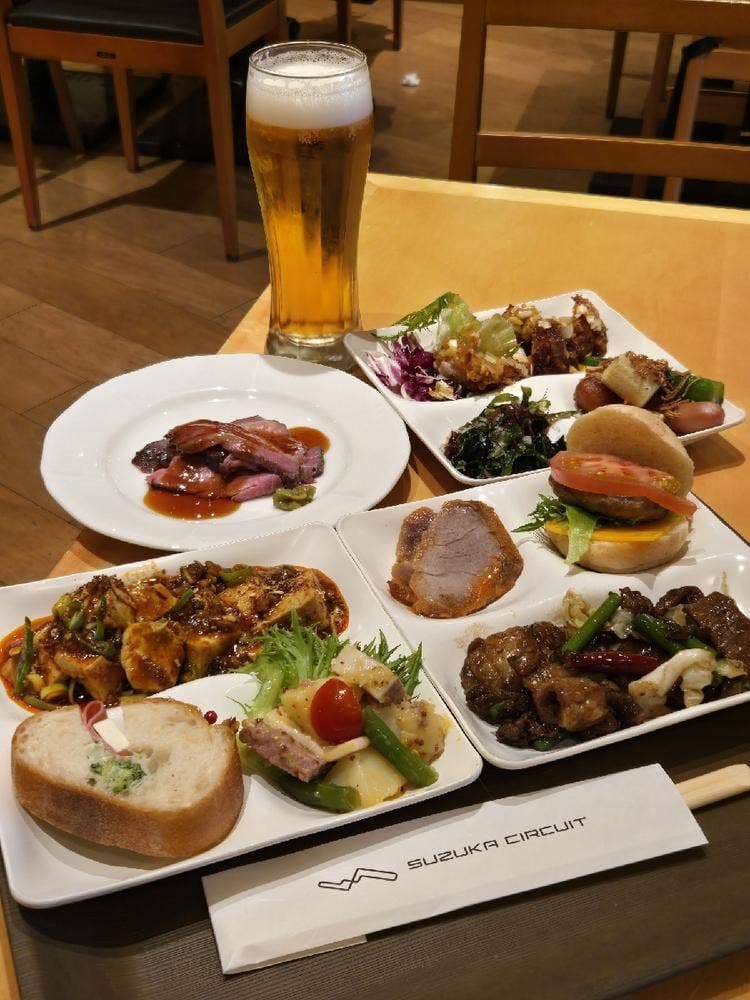 サーキットダイニング