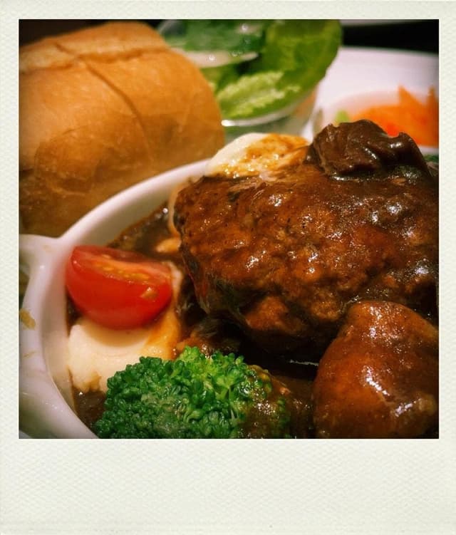 CAFÉ AUX BACCHANALES 渋谷 - サブ画像1