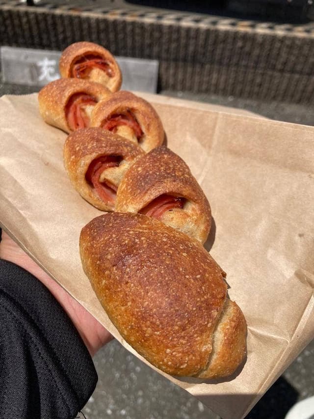 三浦パン屋 充麦 - サブ画像1