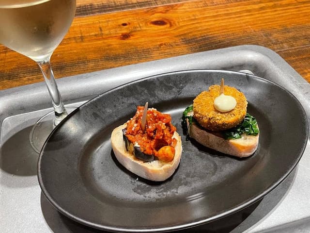 Bar&Tapas Celona 東京ミッドタウン日比谷店 - サブ画像1