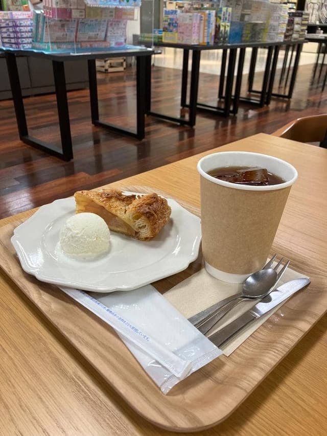 STORY CAFE 有隣堂キュービックプラザ新横浜店 - サブ画像3