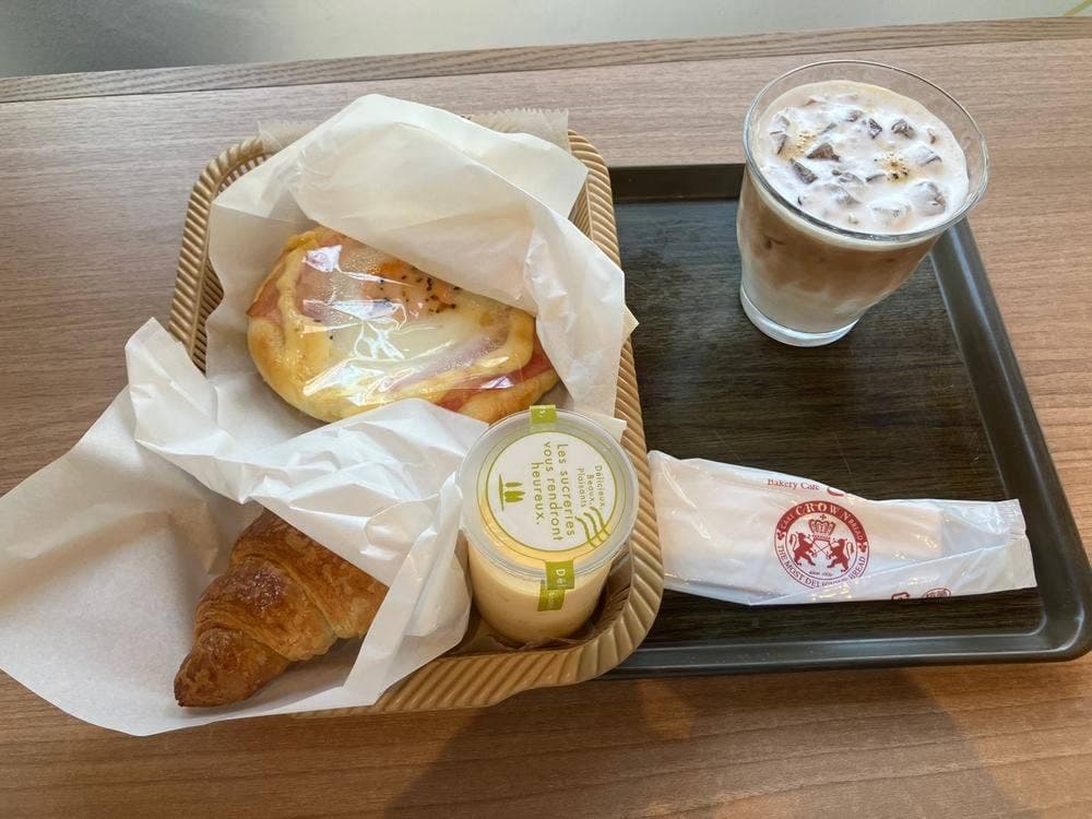 ベーカリーカフェクラウン三鷹店