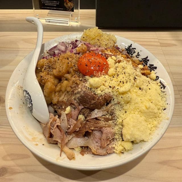 麺と無限の可能性 本町総本店 - サブ画像3