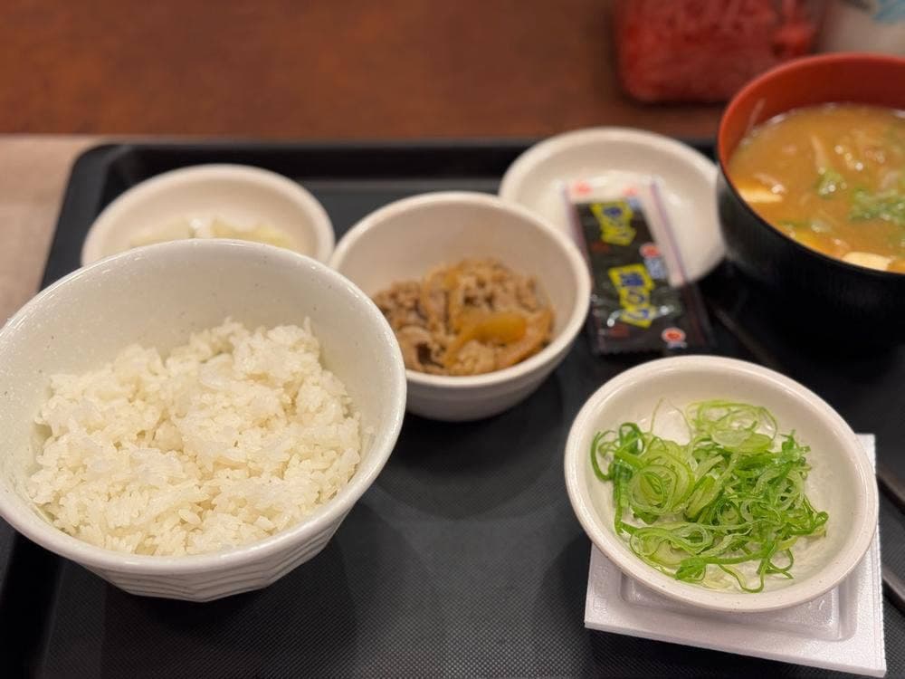 松屋 春日店