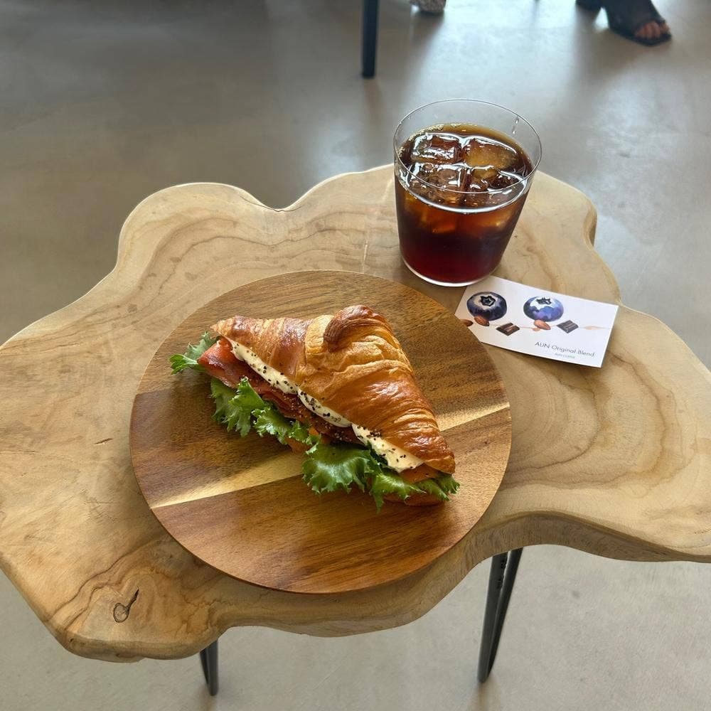 AUN COFFEE ROASTERS